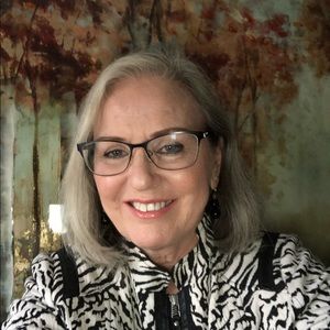 Meet your Posher, Leslie